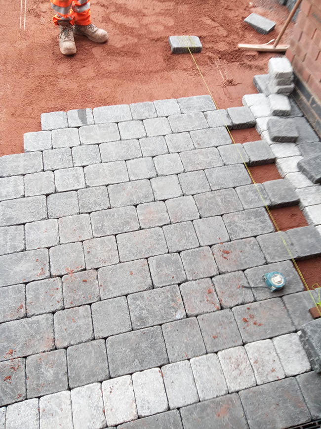MKL Groundworks & Landscaping > Our Services > Block Paving Service